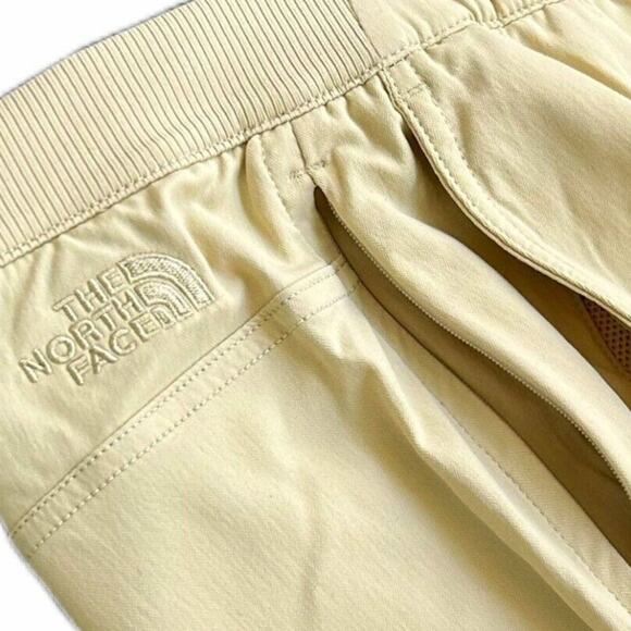 The North Face Women's Pants Plus Size‎ Aphrodite Joggers Size 1X Athletic NWT - Picture 4 of 5